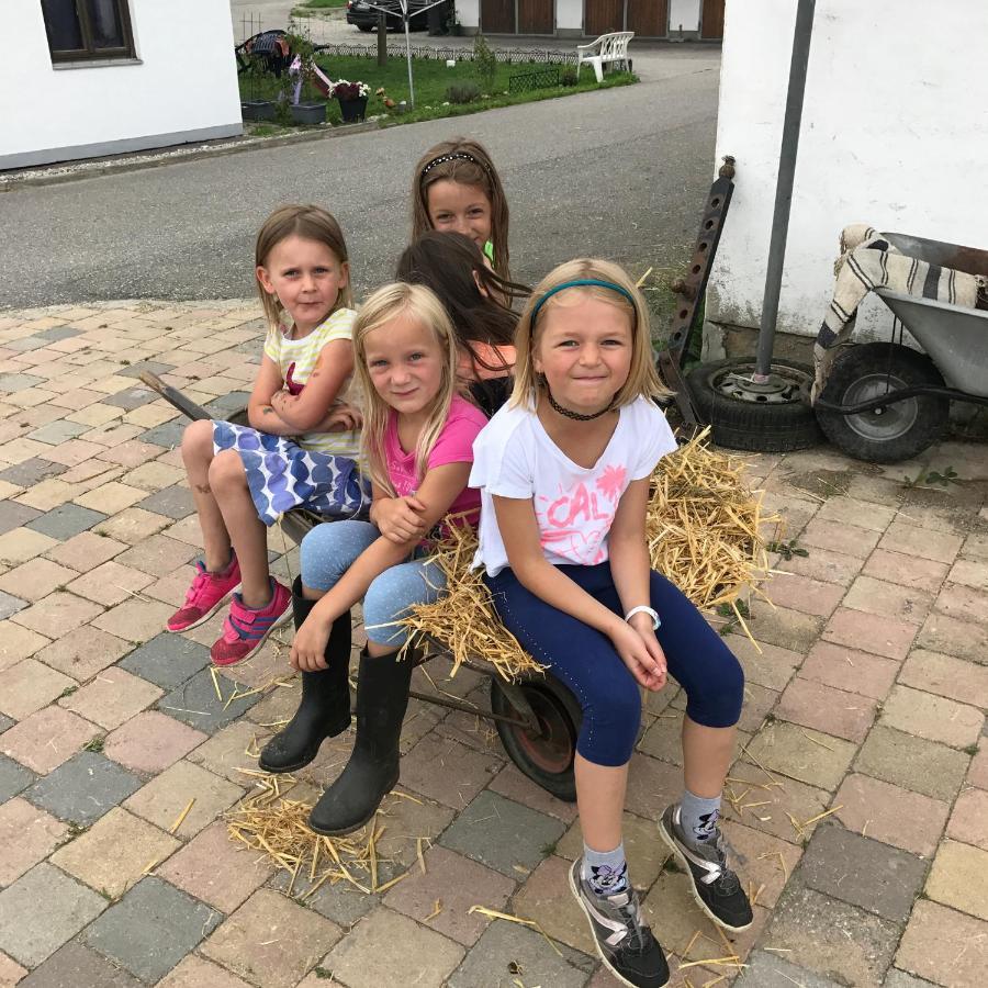 Ferienhaus Spielburg Altötting Eksteriør billede