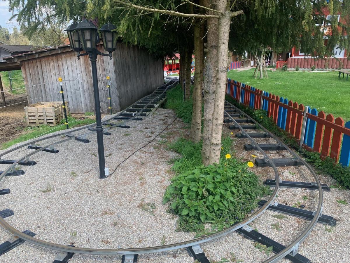 Ferienhaus Spielburg Altötting Eksteriør billede