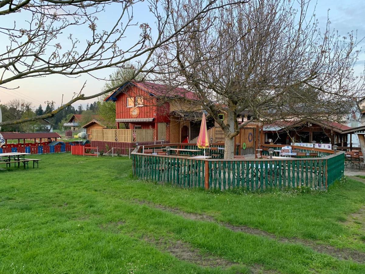 Ferienhaus Spielburg Altötting Eksteriør billede