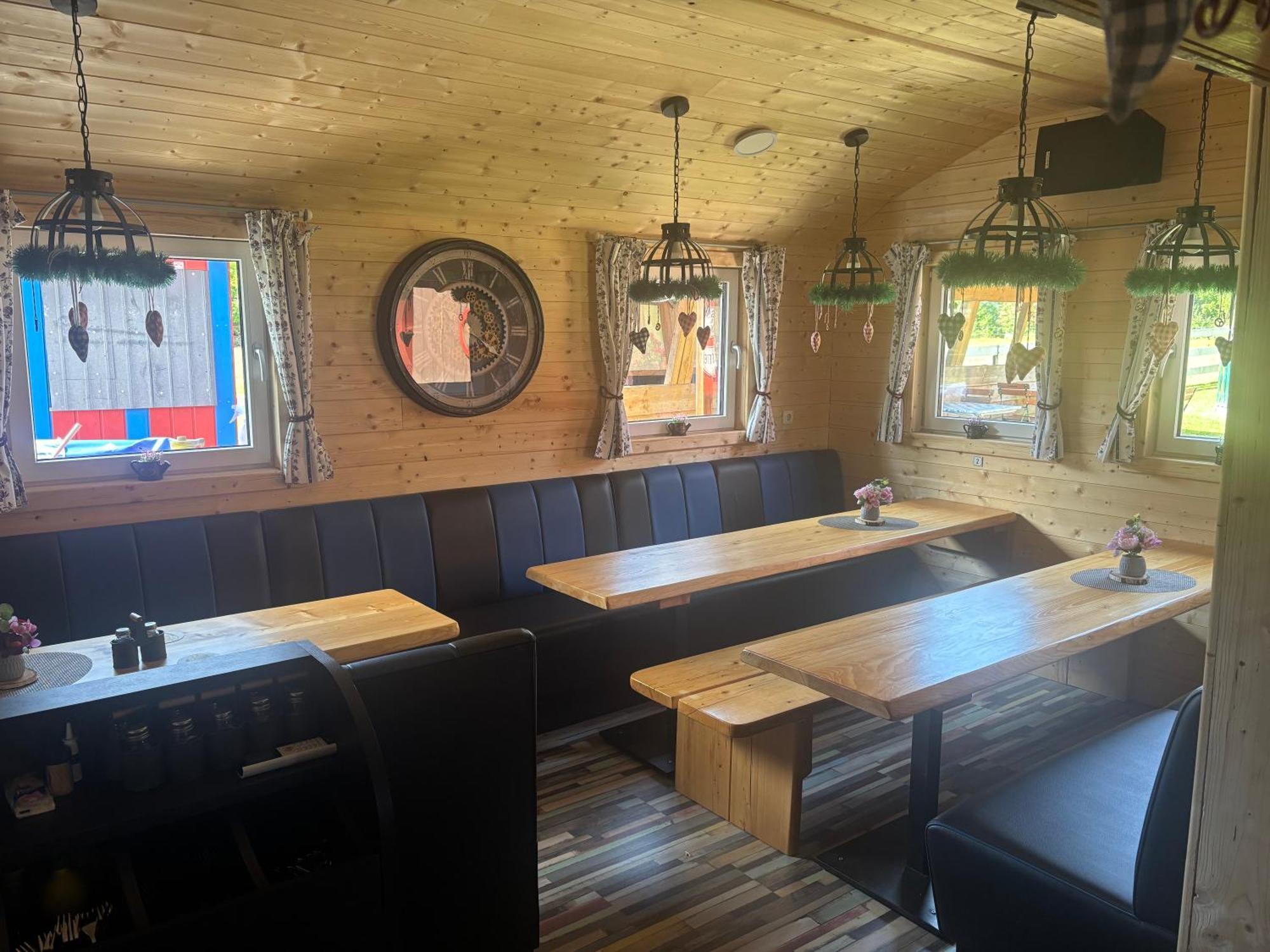 Ferienhaus Spielburg Altötting Eksteriør billede